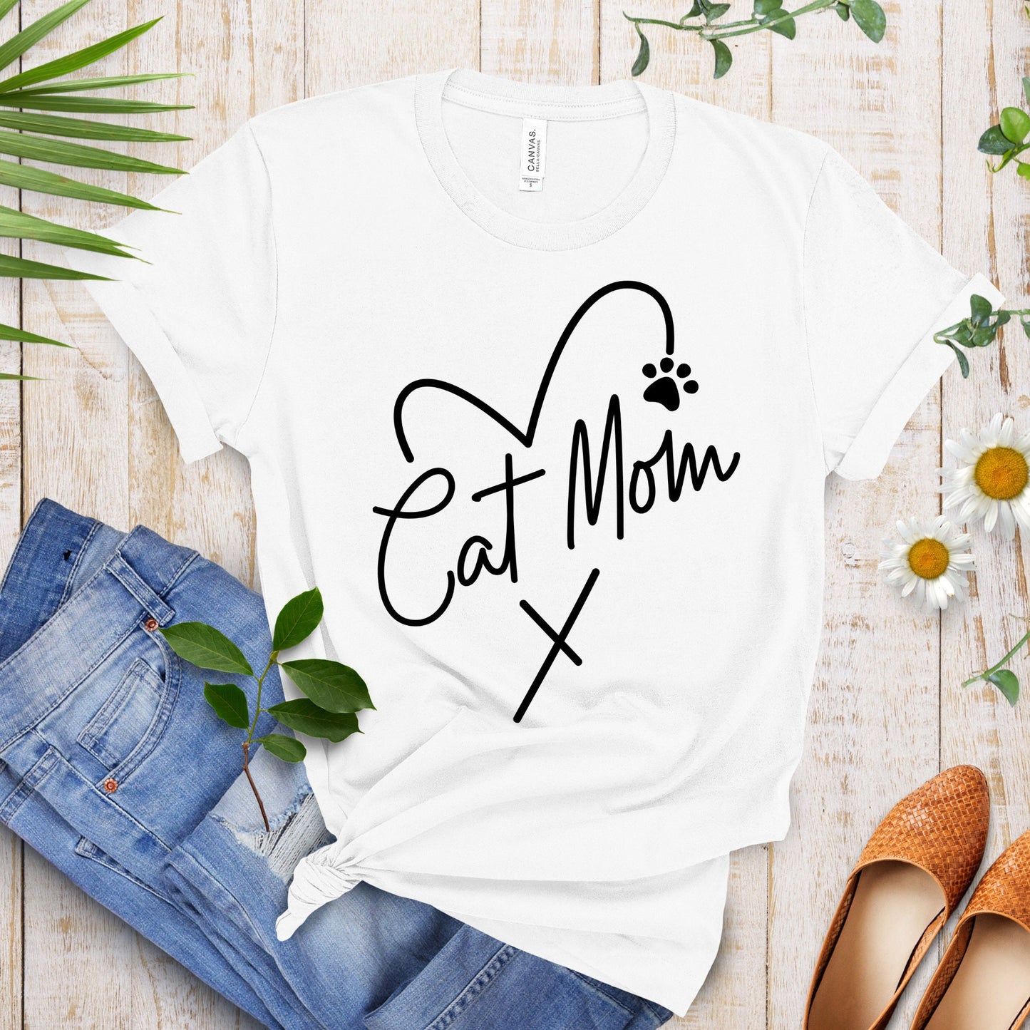Cat Mom Shirt, Cat Shirt, Heart Shirt, Animal Shirt, Love Shirt, Mom Shirt, Kitty Shirt