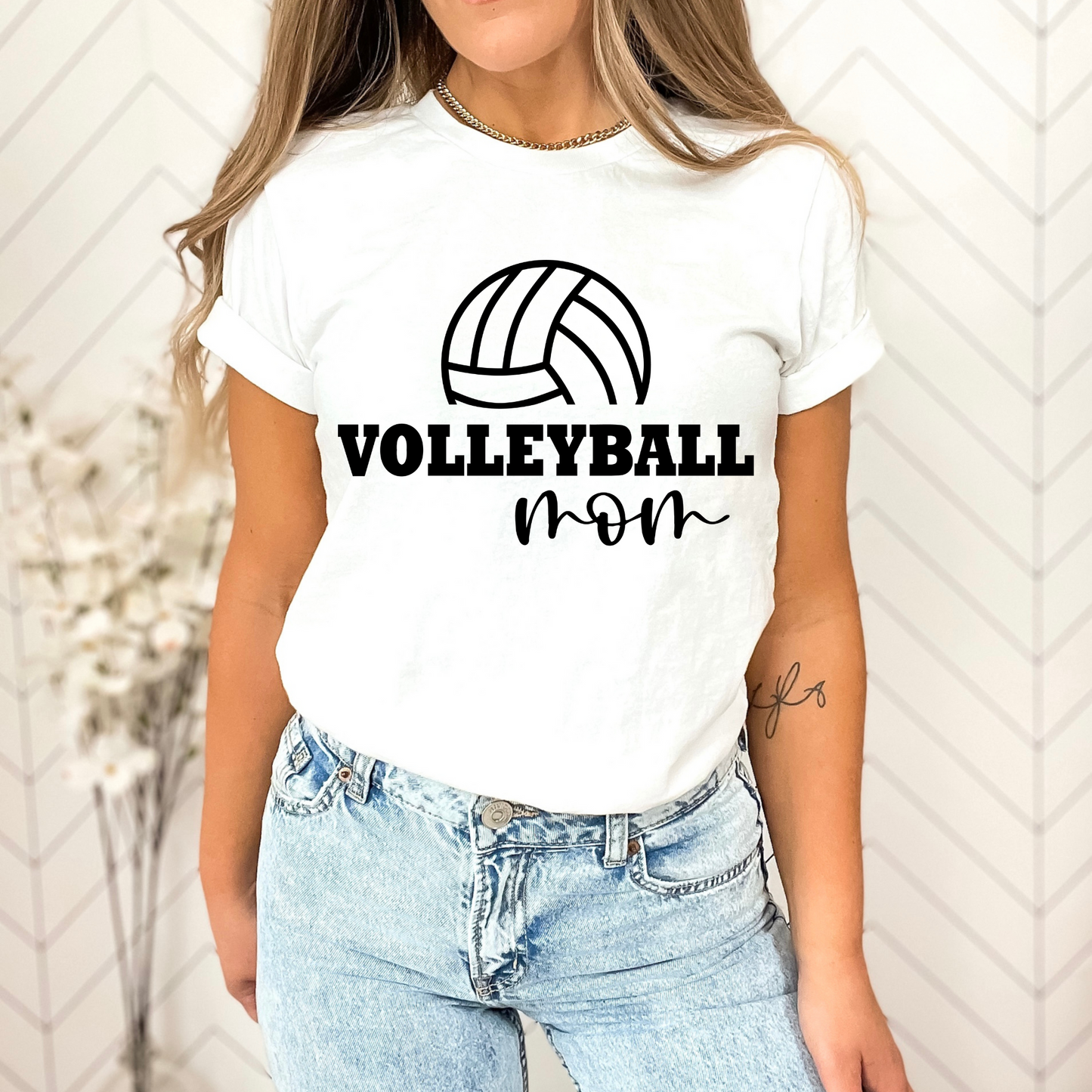 Volleyball Mom Shirt, Mom Shirt, Mom Gift, Love Volleyball Shirt, Volleyball Shirt, Sports Shirt