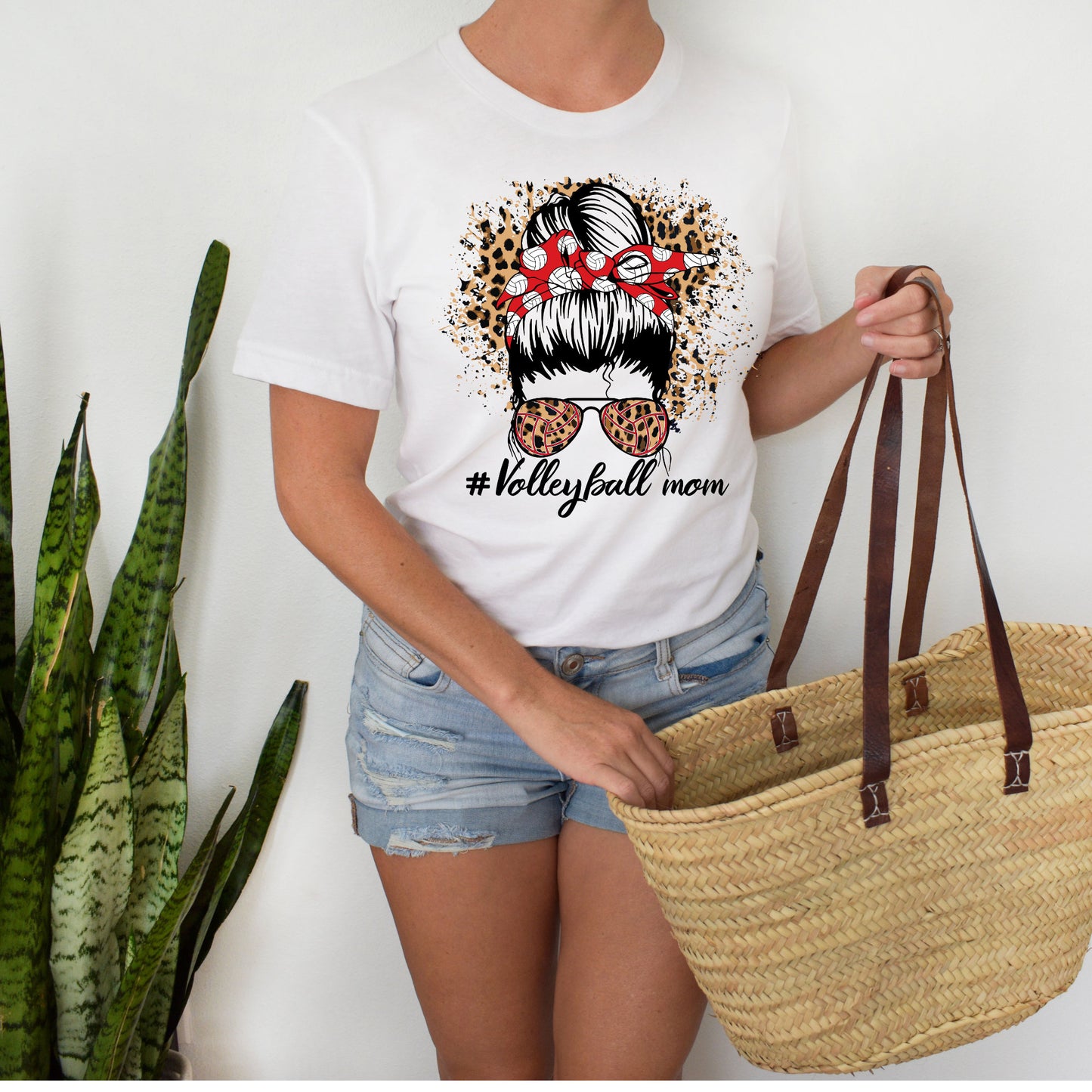 Volleyball Mom Shirt, Mom Shirt, Mom Gift, Love Volleyball Shirt, Volleyball Shirt, Sports Shirt