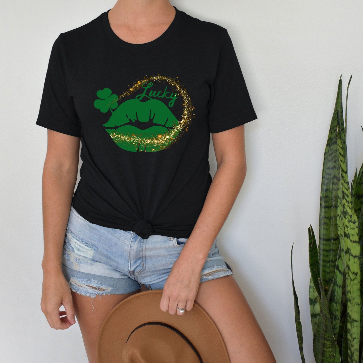 Feeling Lucky Shirt, St Patrick's Day Shirt, Irish Shirt, Lucky Shirt, Irish Heart, Kiss, Lips, Lucky